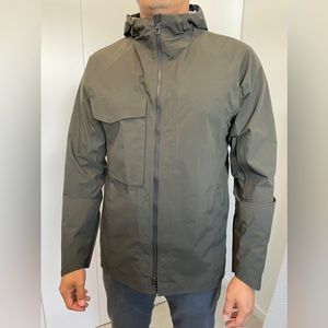 Men’s Lululemon Rain Shell
